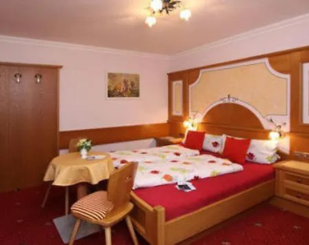 Gaestehaus Veit Fiegl Vendégház Sölden