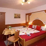 Gaestehaus Veit Fiegl 3* Sölden