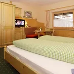 盖斯勒浩司维特费勒旅馆 3* 索尔登
